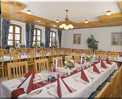 Nebenzimmer des Gasthauses Berzl